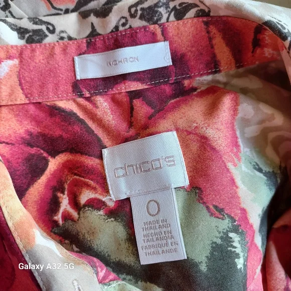 Chico's Women Shirt Size 0 Beige Floral Button Down Shirt - Picture 15 of 15